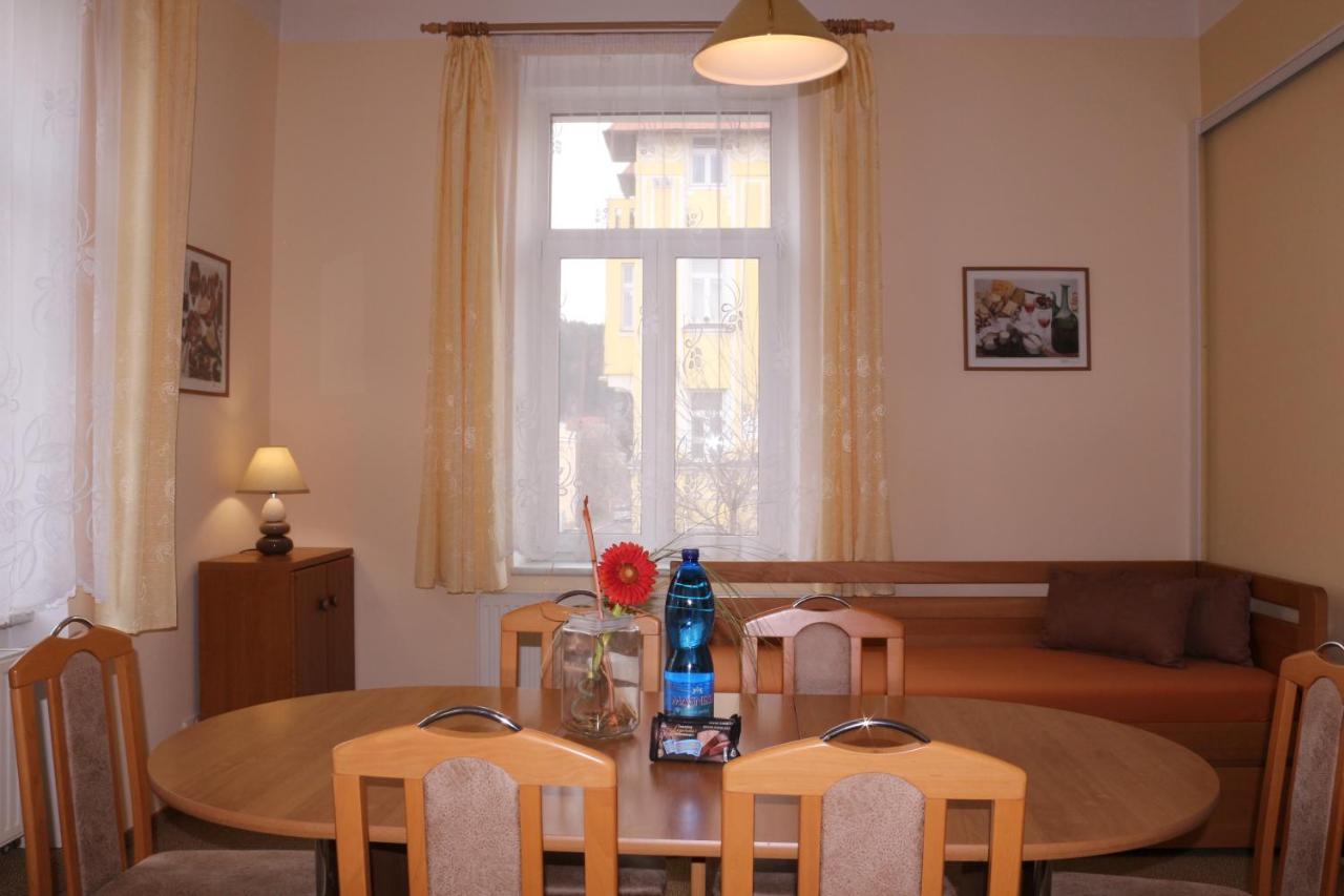 Homely Apartments Villa Christiana Mariánské Lázně Kültér fotó